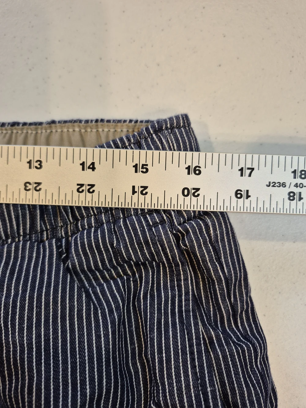 Banana Republic Navy and White Pinstripe Flat Front Shorts 4822